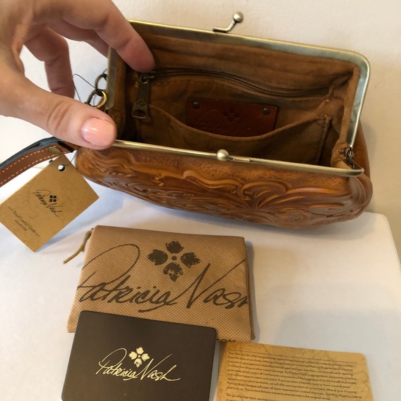 Patricia Nash SAVENA Tooled Leather WristletClutch - Picture 5 of 8